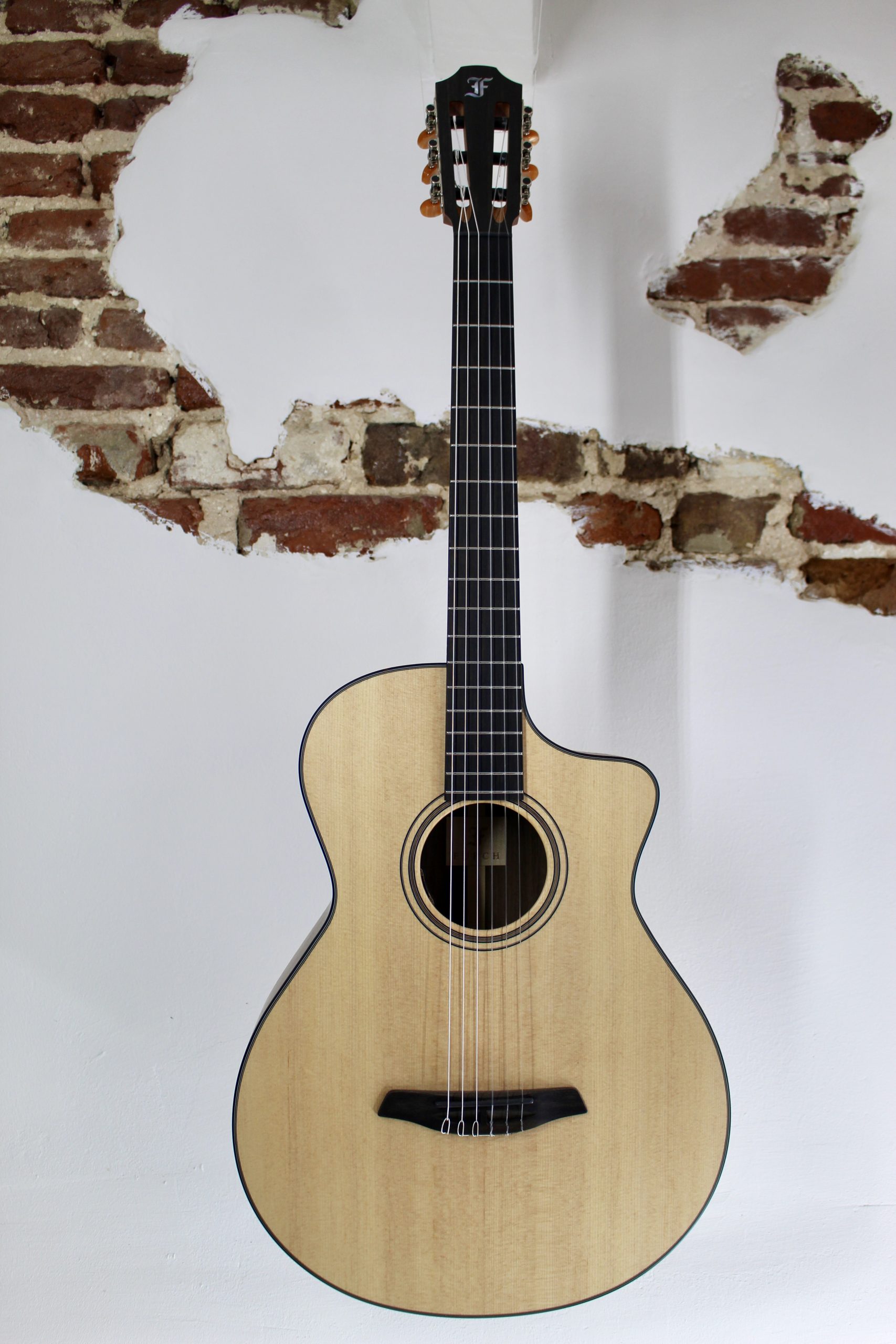 Furch GNc 2SW Cross-over