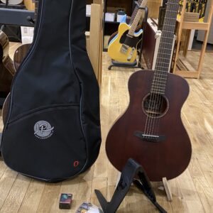 Baton Rouge X11LS/F-SCR guitar starterpack